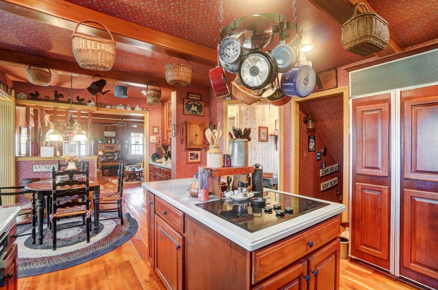 PHOTOS: Springfield-area home on 2.5 acres near golf course listed