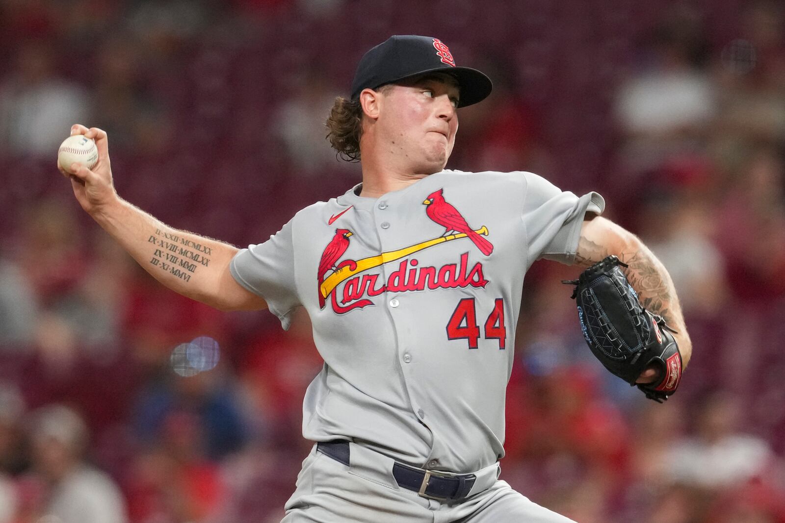 St. Louis Cardinals pitcher Gordon Graceffo throws during the ninth inning of the second baseball game of a doubleheader against the Cincinnati Reds, Wednesday, April 30, 2025, in Cincinnati. (AP Photo/Jeff Dean)