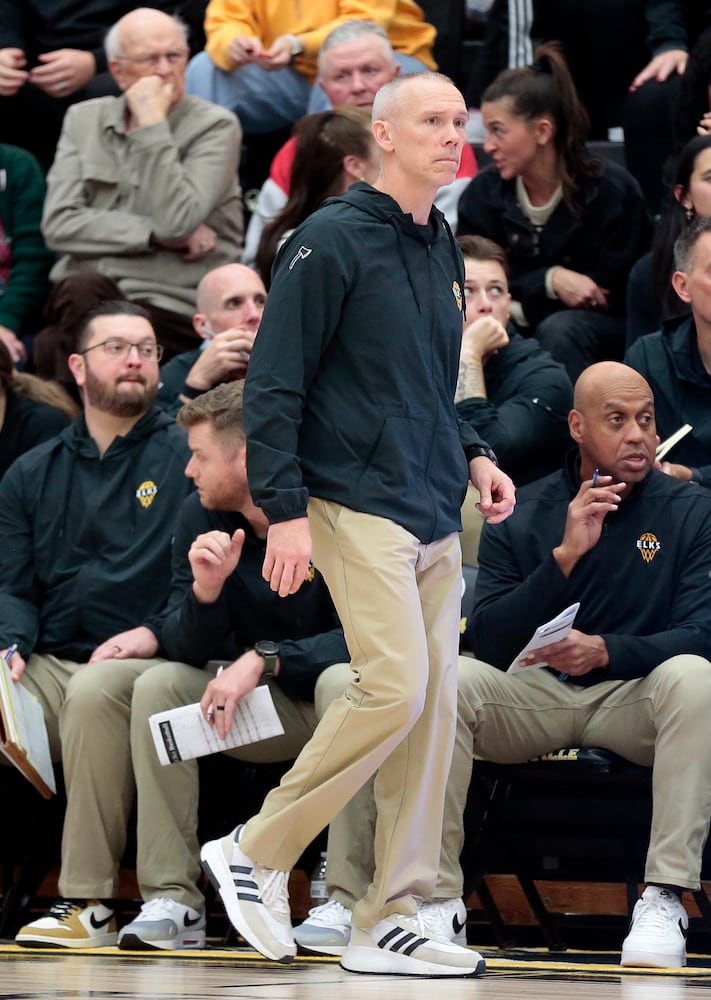 Springfield Centerville basketball