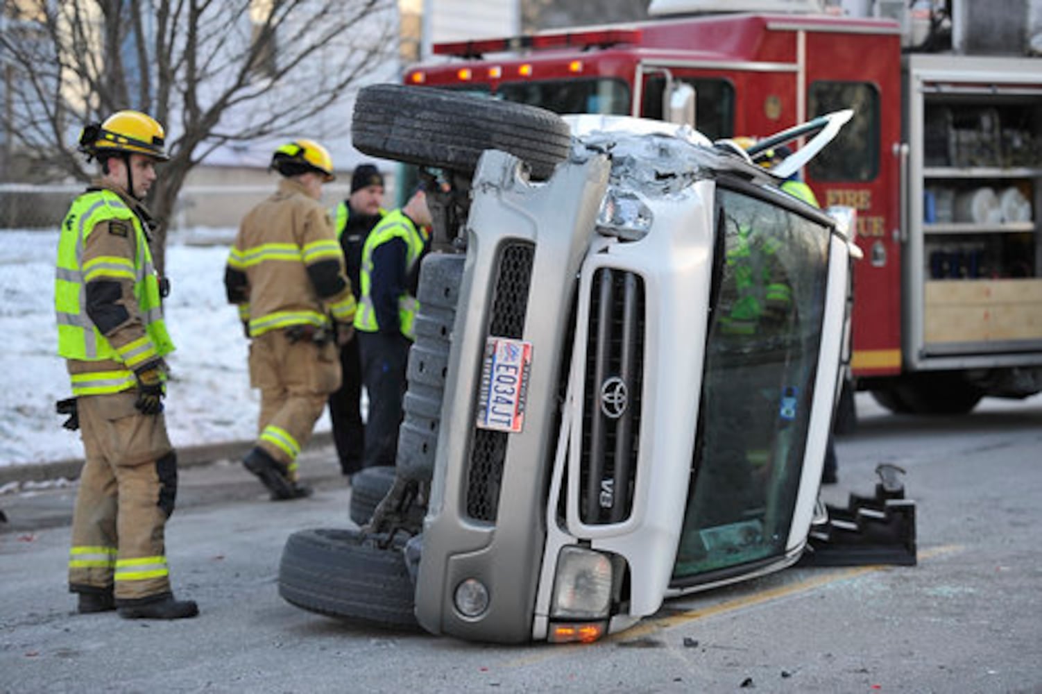 2-car crash on Columbus Avenue
