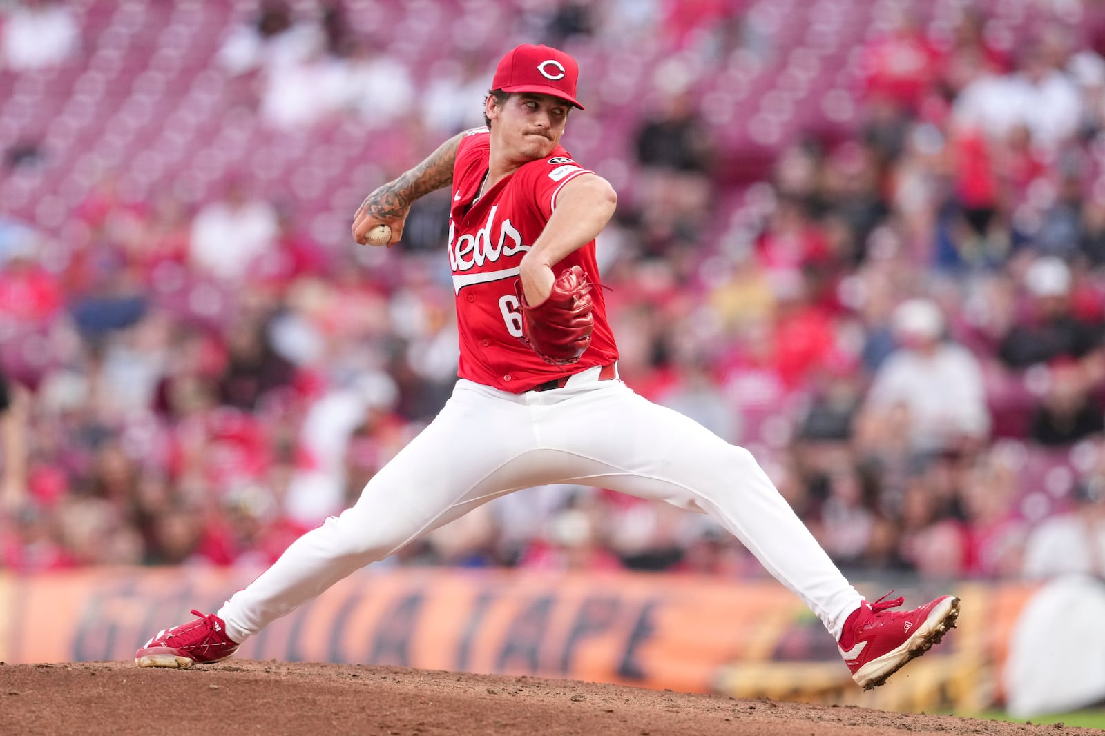 Cincinnati Reds pitcher Chase Petty throws during the third inning of the second baseball game of a doubleheader against the St. Louis Cardinals Wednesday, April 30, 2025, in Cincinnati. (AP Photo/Jeff Dean)