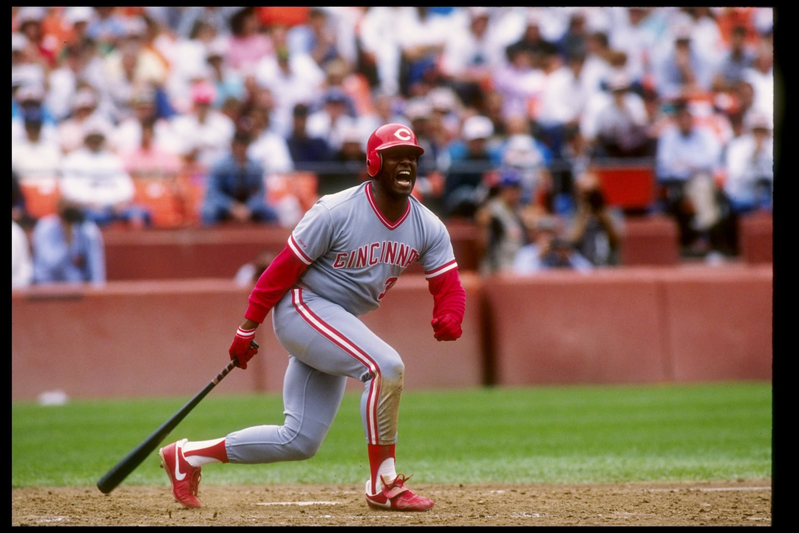 1990: Outfielder Ken Griffey Sr. of the Cincinnati Reds in action. Mandatory Credit: Otto Greule /Allsport
