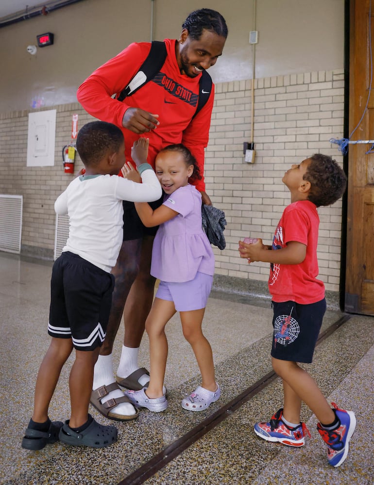 Braxton Miller Interacts with Kids
