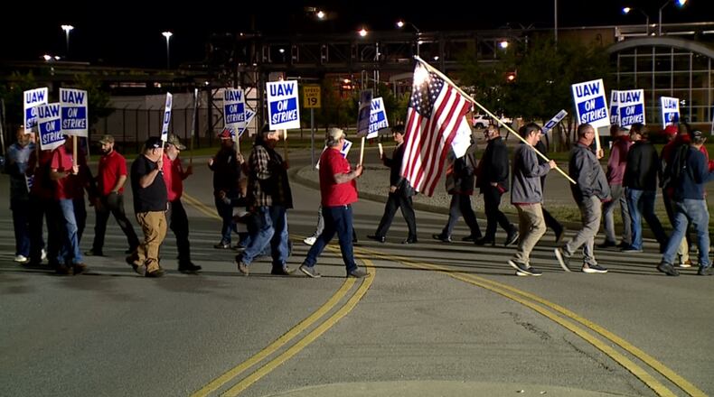 United Auto Workers at GE Aerospace in Evendale plant near Cincinnati are on strike. Adam Schrand/WCPO