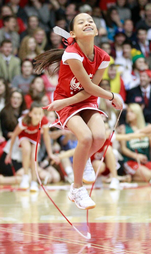Troy Pop Rocks Perform