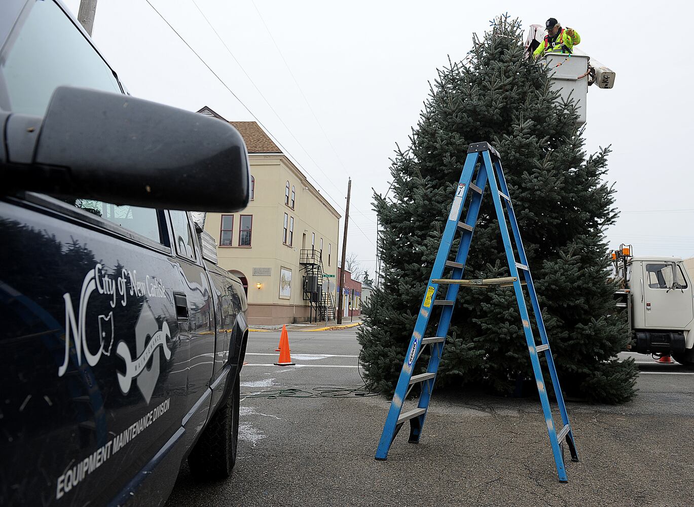 New Carlisle Christmas tree
