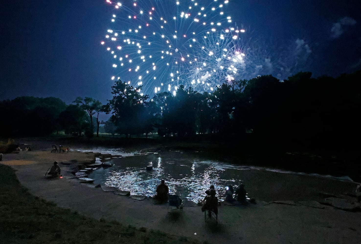070524 Fireworks SNS