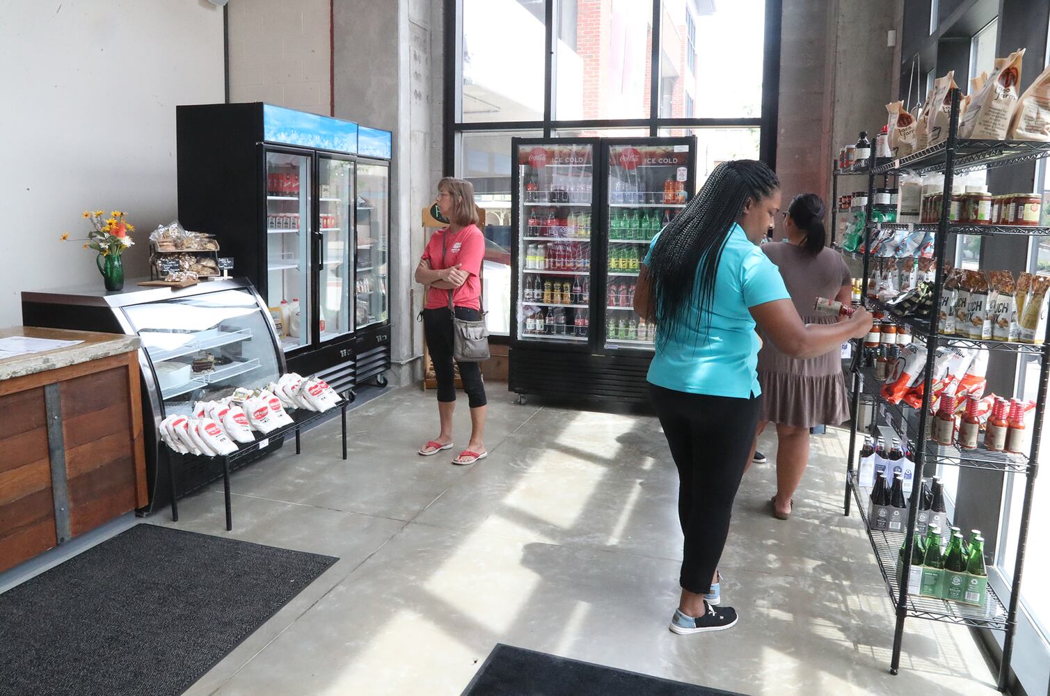 Charlo's Provisions & Eatery SNS