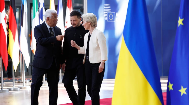 FILE - From left, European Council President Antonio Costa, Ukraine's President Volodymyr Zelenskyy and European Commission President Ursula von der Leyen arrive for an EU Summit at the European Council building in Brussels, March 6, 2025. (AP Photo/Omar Havana, File)