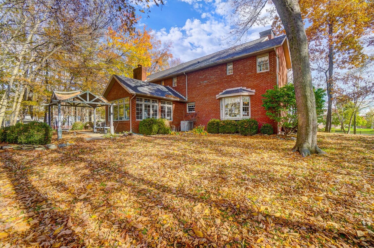 PHOTOS: Springfield-area home on 2.5 acres near golf course listed