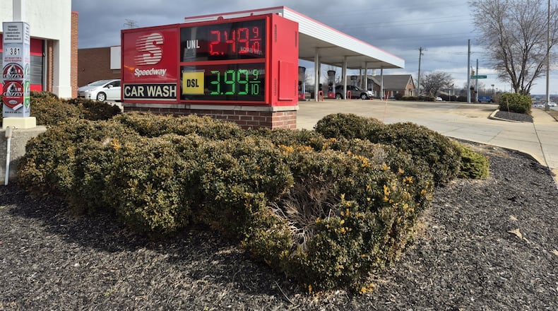 Regular unleaded gas at Speedway on Second Street was $2.49/gallon on Wednesday. A national study of daily prices says Monday is the least expensive day for Ohioans to fill up. MICHAEL KURTZ / STAFF