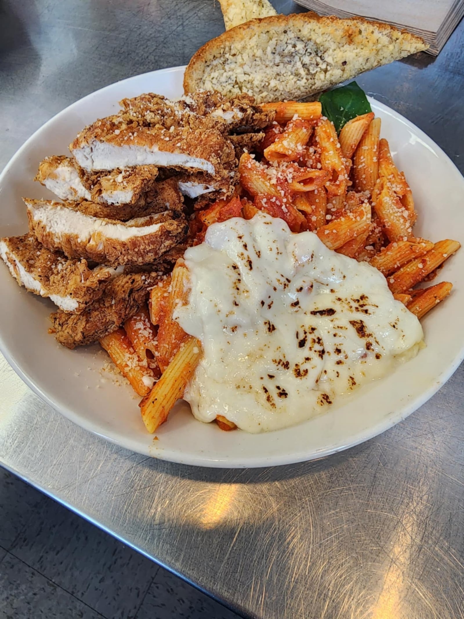 Charlo's offers a dinner of three dishes for two for $ 45 during the week's restaurant in the city center of Springfield (contributed photo).