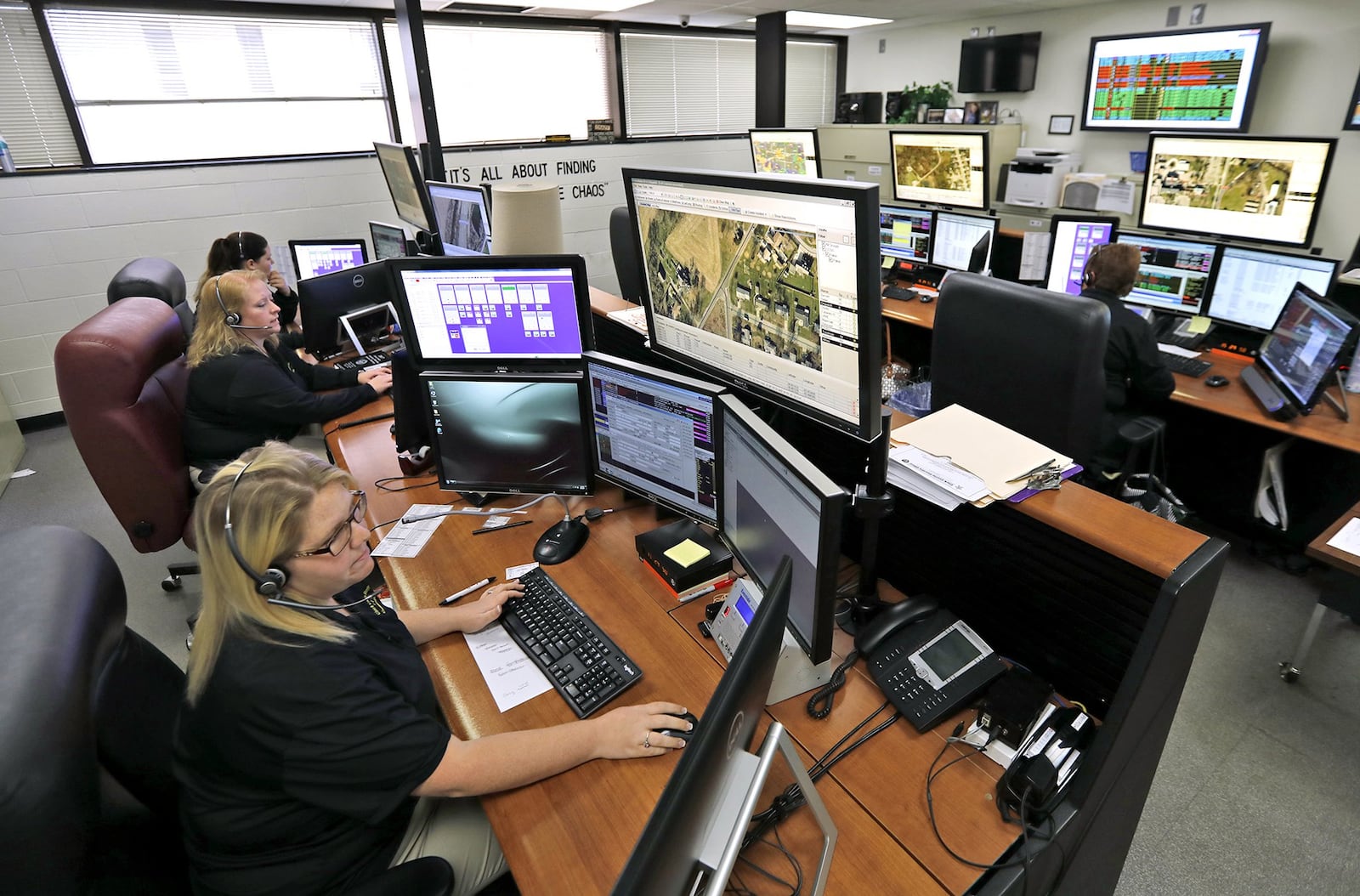 Clark County’s Aa2 stable rating from Moody’s Investors Service puts in a position to sell bonds to finace improvement projects including construction of a new dispatch center. BILL LACKEY/STAFF