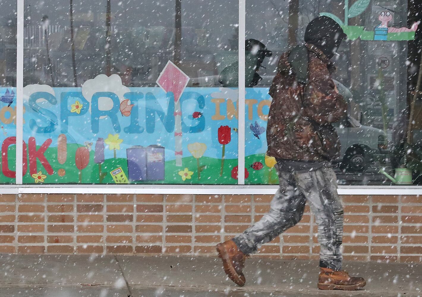 041922 April Snow SNS