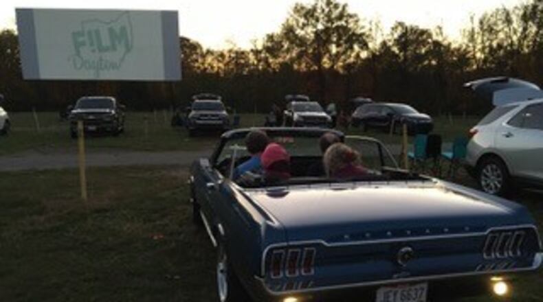 Premiere of "9 To 5" at the Dixie Twin Drive-In.