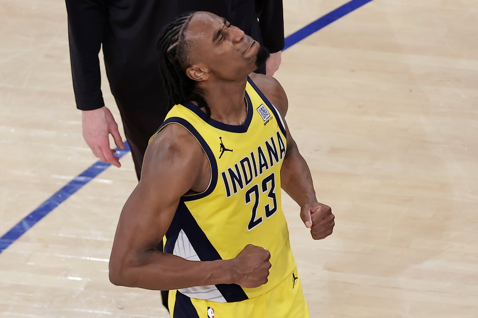 Indiana Pacers forward Aaron Nesmith (23) reacts at the end of overtime against the New York Knicks of Game 1 of the NBA basketball Eastern Conference final, Wednesday, May 21, 2025, in New York. (AP Photo/Adam Hunger)