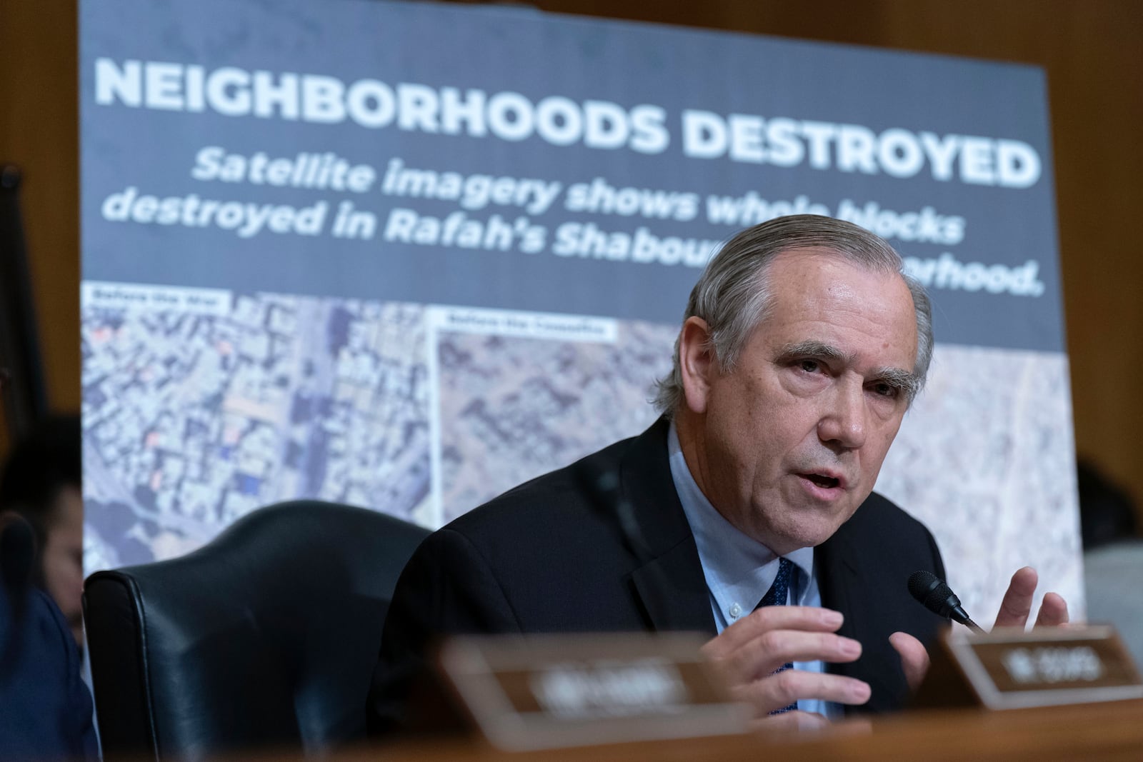 Sen. Jeff Merkley, D-Ore.,questions Secretary of State Marco Rubio as he testifies before the Senate Committee on Foreign Relations hearing to examine the President's proposed budget request for fiscal year 2026 for the Department of State on Capitol Hill in Washington, Tuesday, May 20, 2025. (AP Photo/Jose Luis Magana)