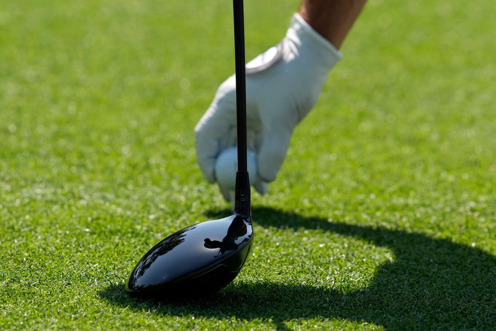 Brian Harman tees it up on the ninth hole during the first round at the Masters golf tournament, Thursday, April 10, 2025, in Augusta, Ga. (AP Photo/Ashley Landis)