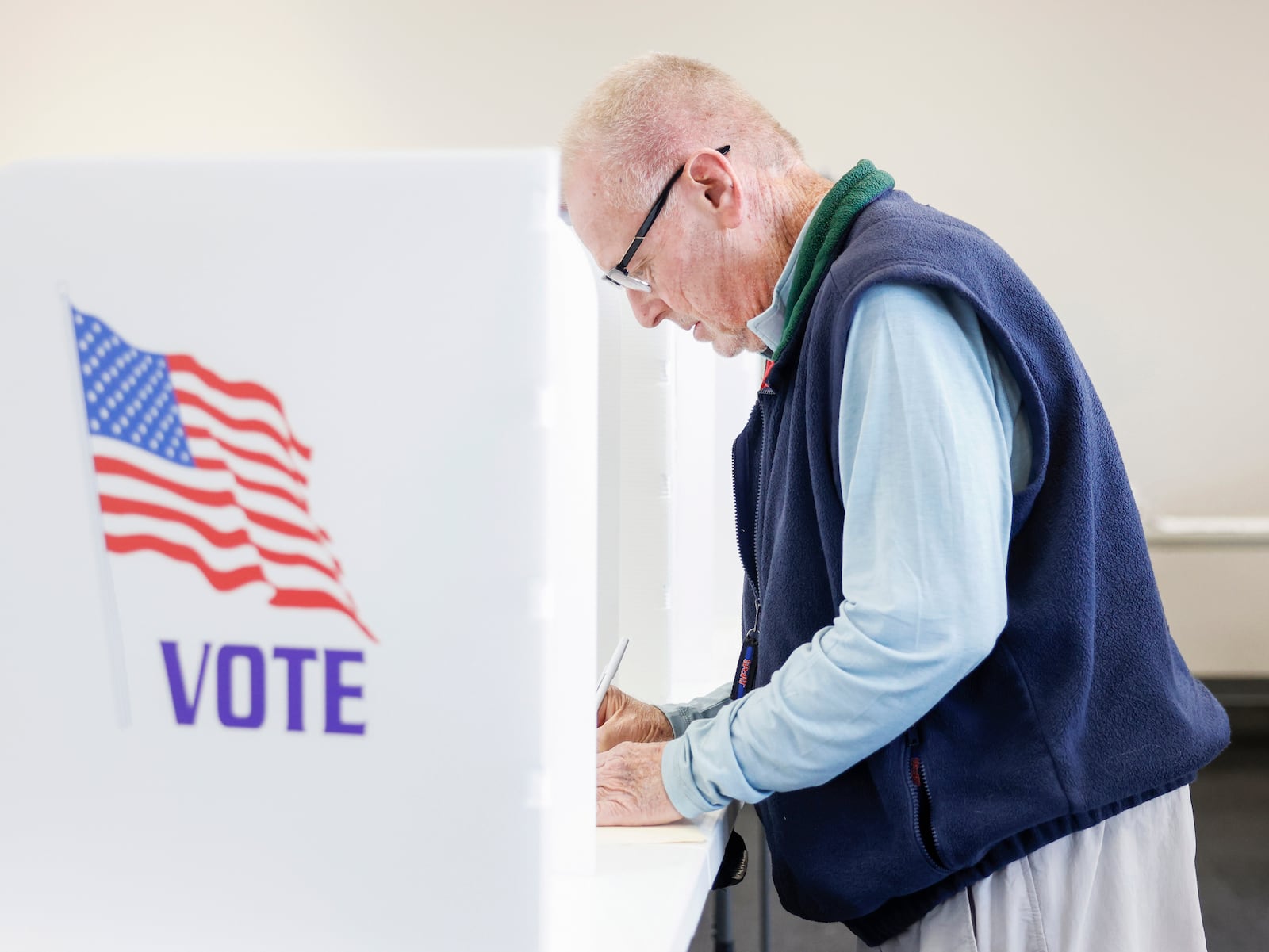 A man votes at the NTPRD Chiller Ice Rink on Tuesday, November 4, 2025. JOSEPH COOKE/STAFF