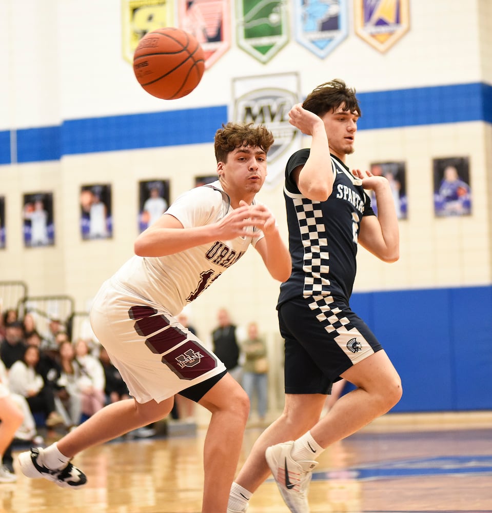 Oakwood vs. Kenton Ridge, Urbana vs. Valley View boys basketball
