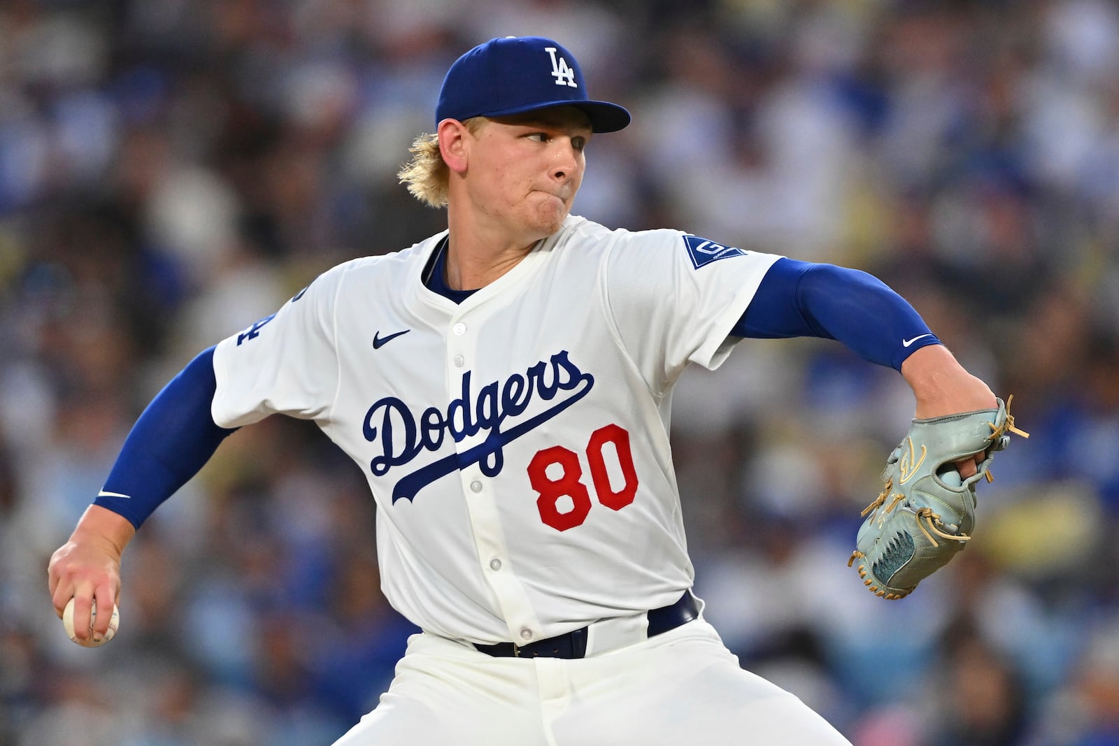 Los Angeles Dodgers starting pitcher Emmet Sheehan works against a Cincinnati Reds batter during the second inning of a baseball game Monday, Aug. 25, 2025, in Los Angeles. (AP Photo/Jayne Kamin-Oncea)