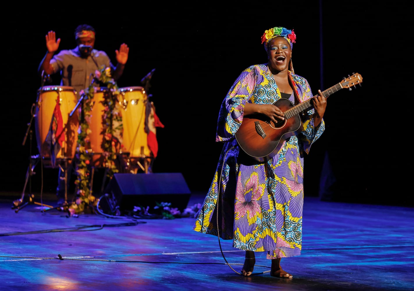 Haitian Group Performs for Children