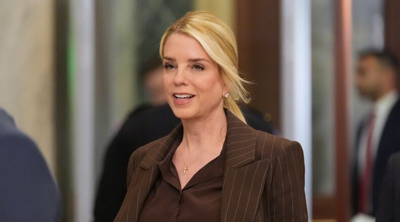 Attorney General Pam Bondi arrives at the U.S. Capitol Monday, Jan. 5, 2026, in Washington, to brief top lawmakers after President Donald Trump directed U.S. forces to capture Venezuelan President Nicolas Maduro. (AP Photo/Jacquelyn Martin)