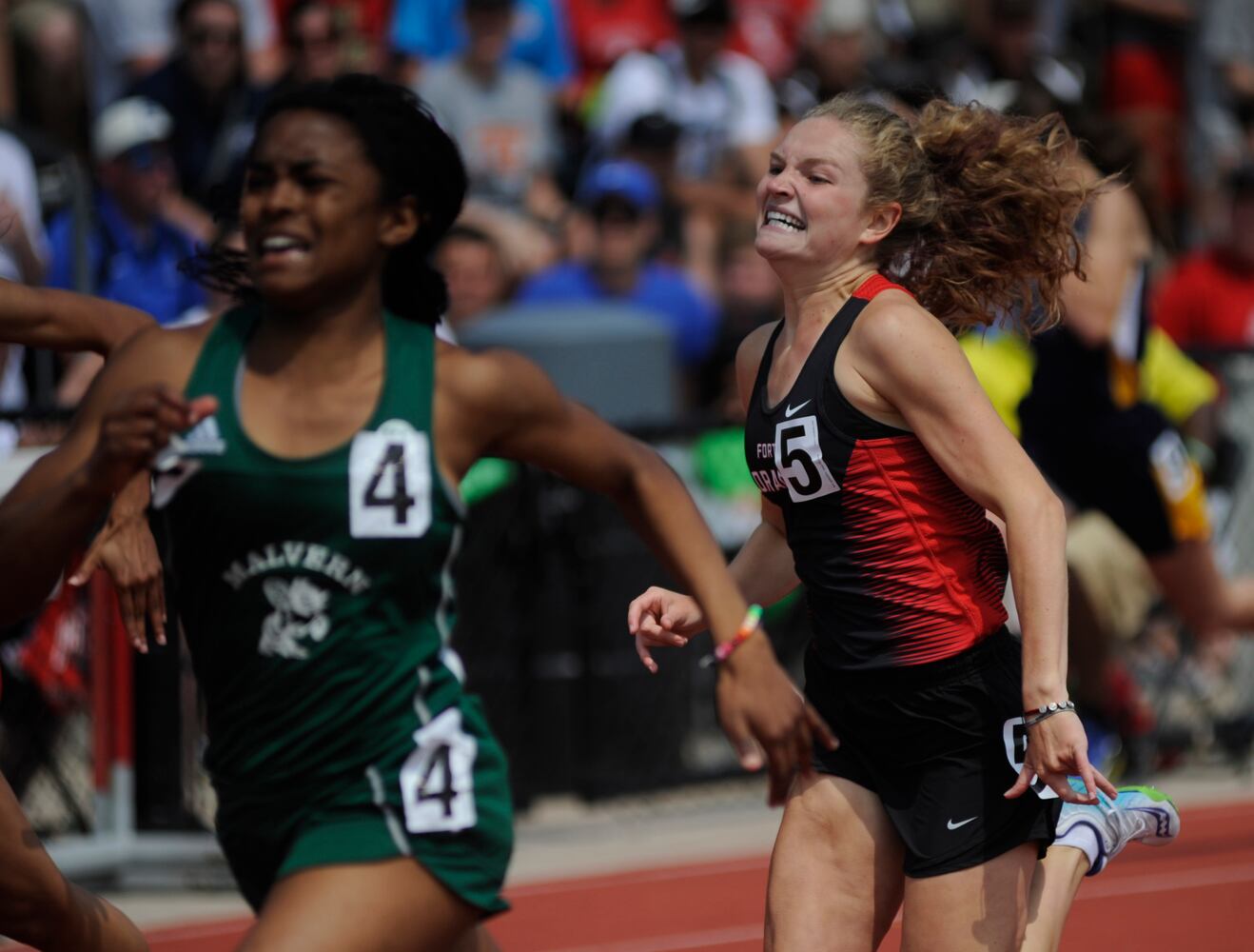 PHOTOS: State track and field, Day 2, D-III running, D-II field