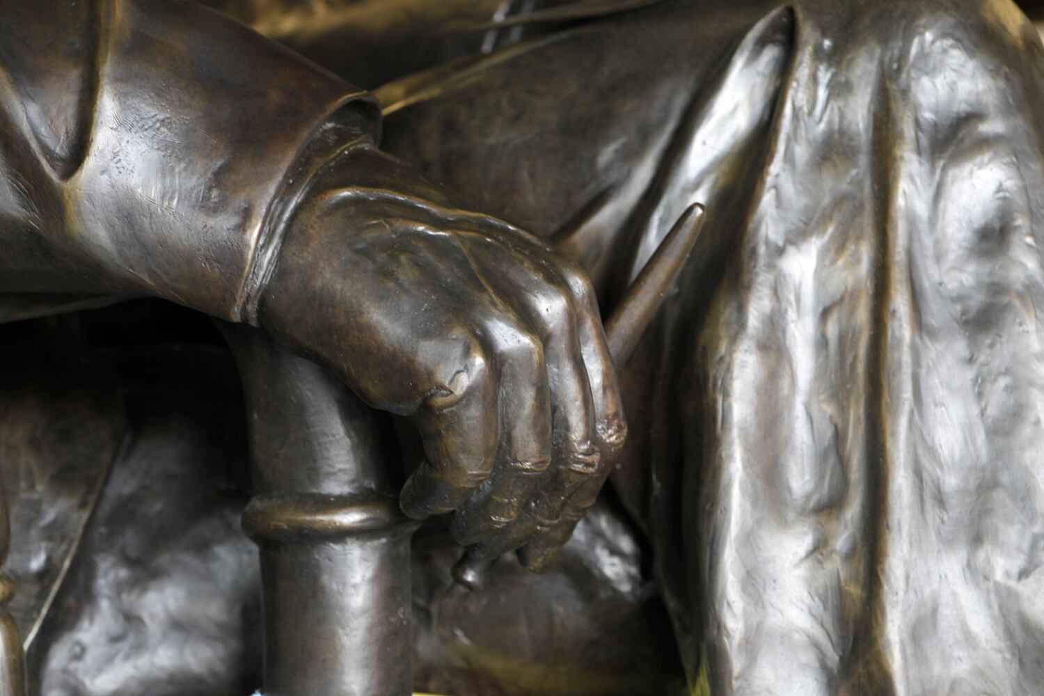 PHOTOS: 1,700 pound Abraham Lincoln catches a ride from Urbana to Dayton