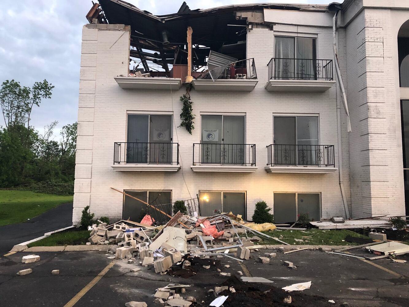 PHOTOS: Daylight reveals widespread damage from Monday storms