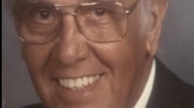 Photo of Ralph Kennon