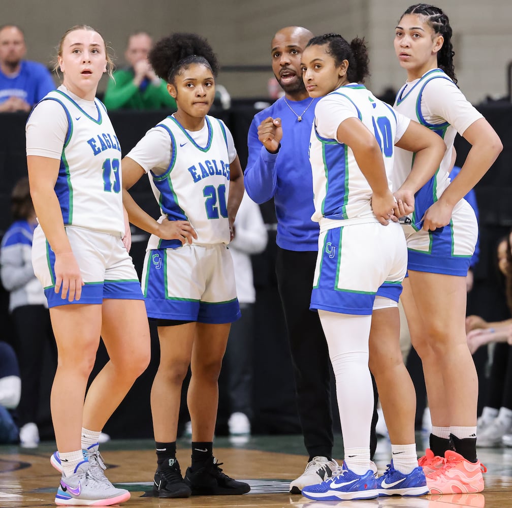 DDN 031226 Chaminade Julienne Copley