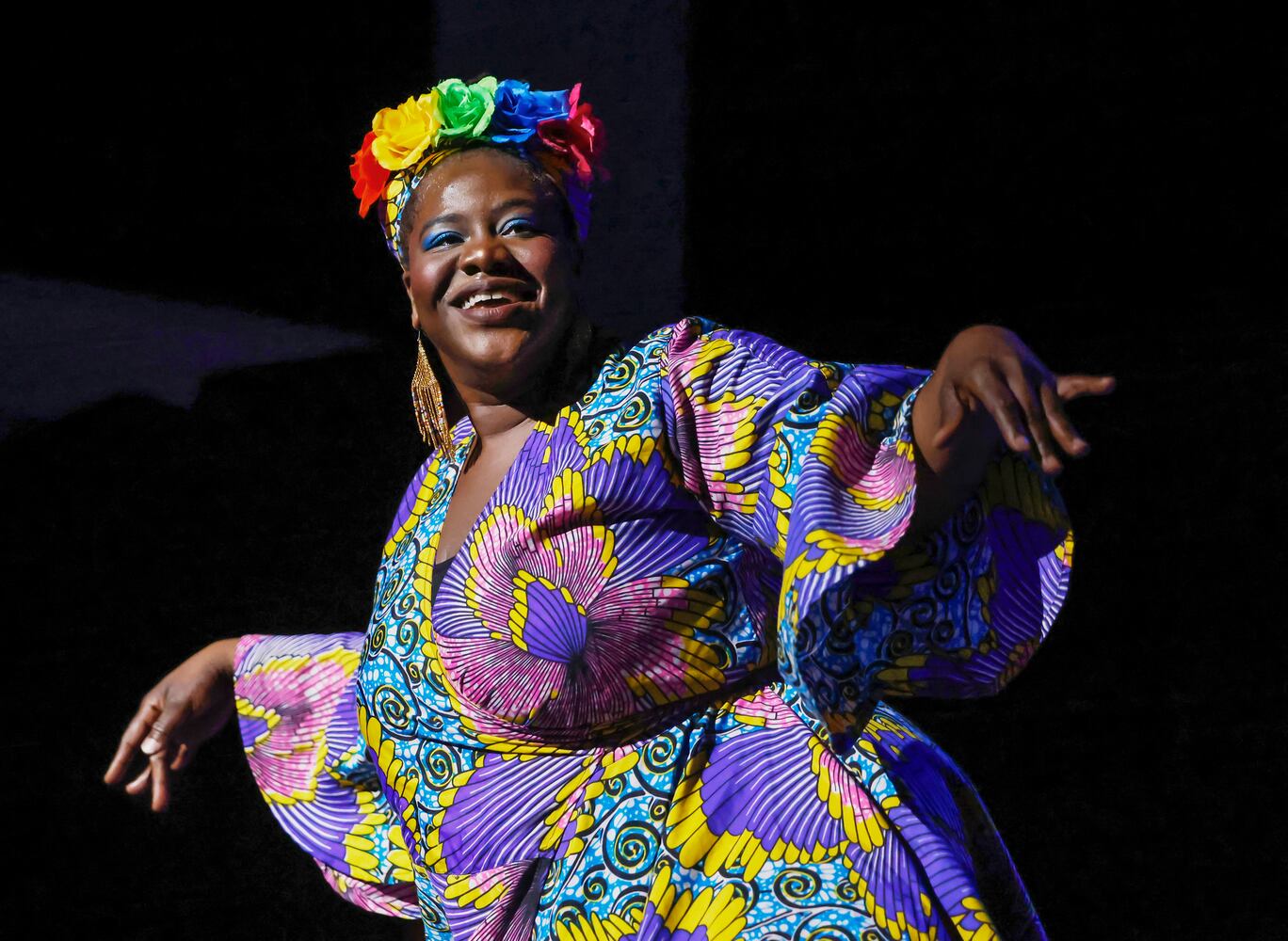 Haitian Group Performs for Children