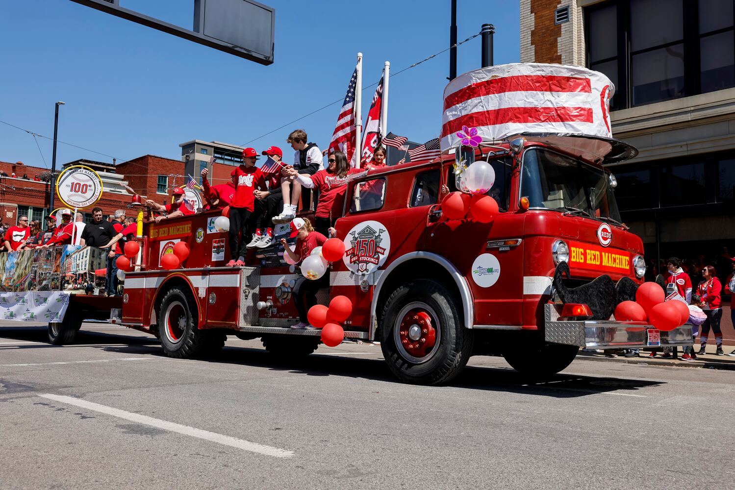 033023 Reds Parade