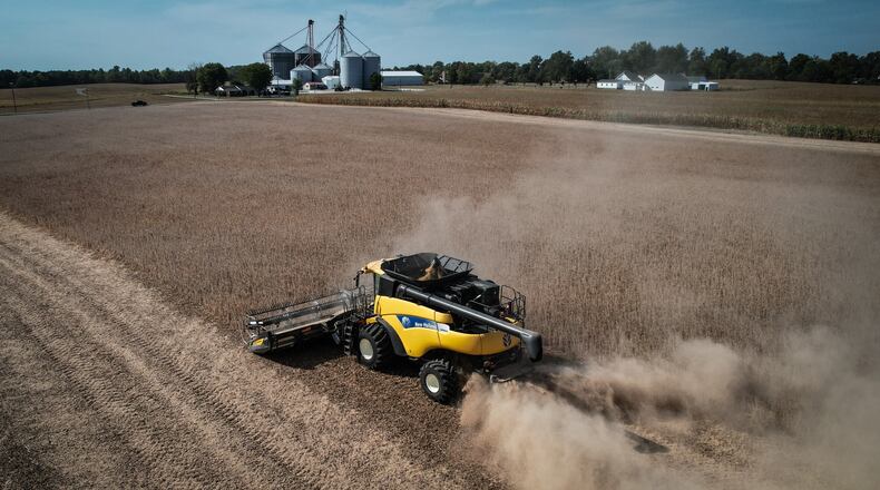 A farmer harvest soybeans in Western Montgomery County Wednesday September 20, 2023. Jim Noelker/Staff