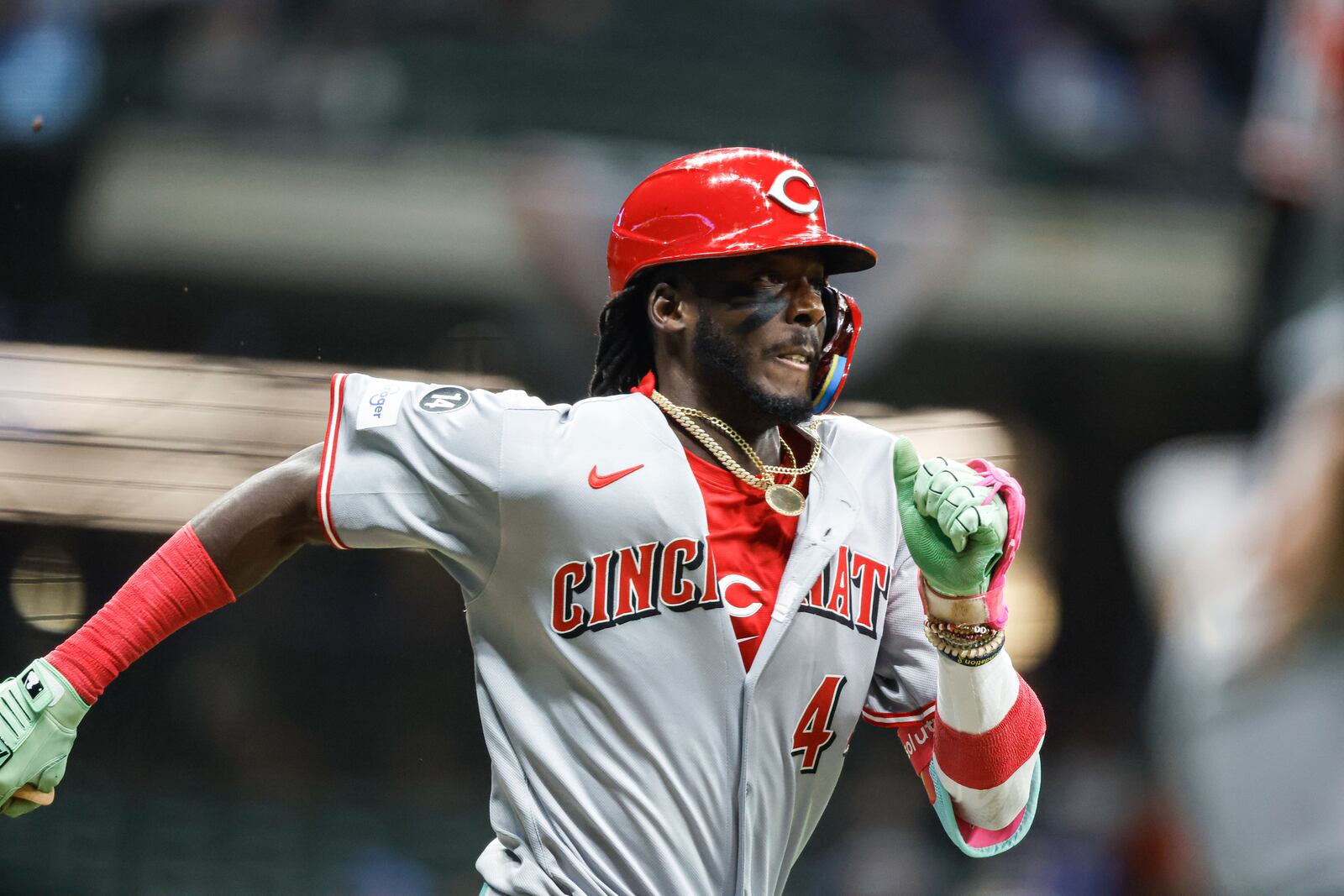 Cincinnati Reds shortstop Elly De La Cruz (44) runs to first base while grounding out to the Milwaukee Brewers during the eighth inning of a baseball game, Thursday, April 3, 2025, in Milwaukee. (AP Photo/Jeffrey Phelps)