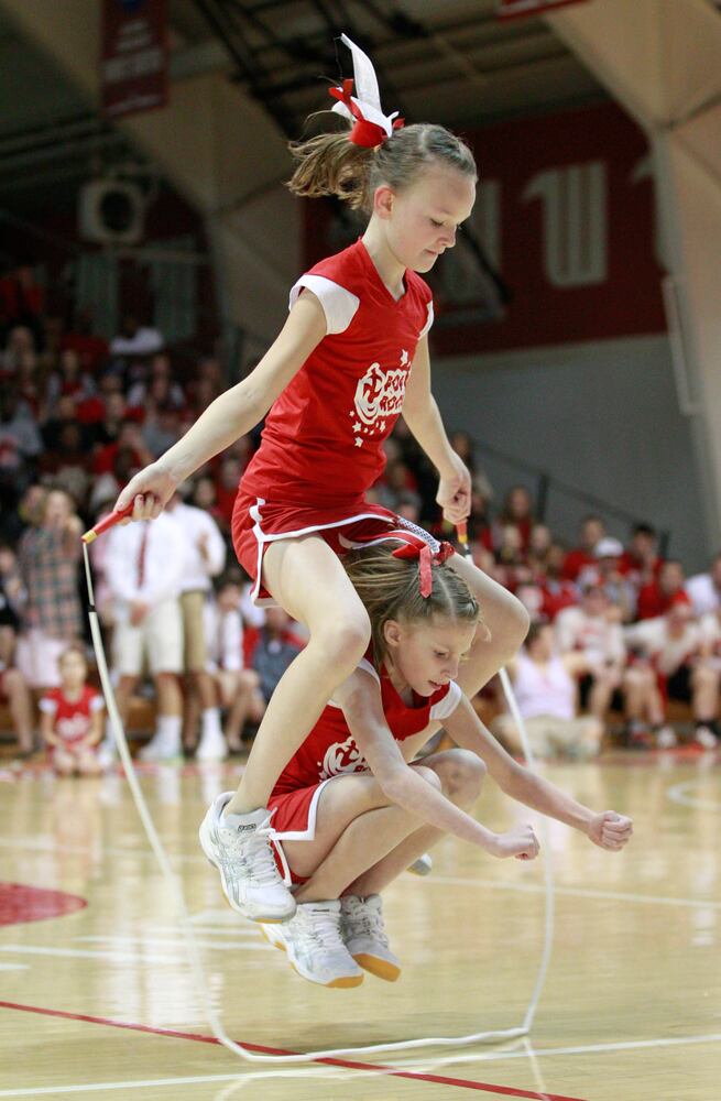 Troy Pop Rocks Perform