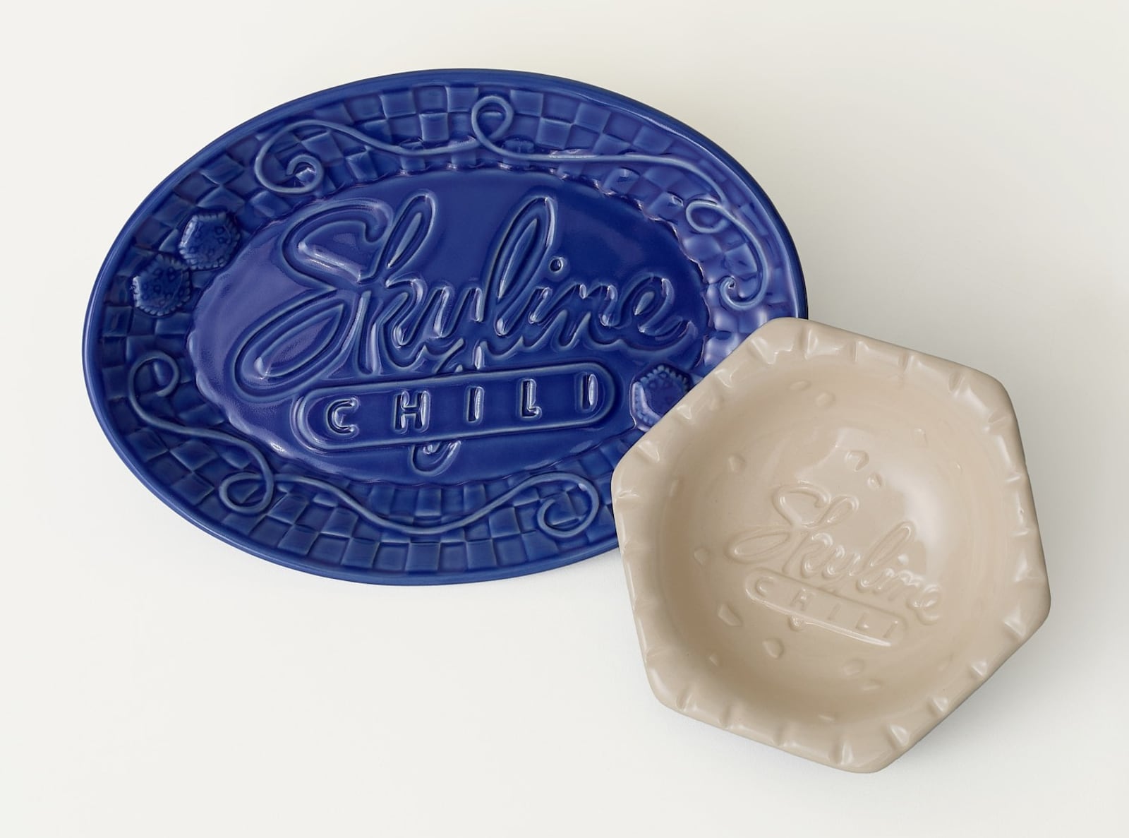 Skyline Chili Way plate and Oyster Cracker Bowl, handcrafted by Rookwood Pottery. PHOTO COURTESY SKYLINE CHILI