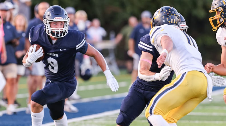 Valley View senior receiver Anthony Valenti runs during a Southwestern Buckeye League game against Oakwood on Friday, Sept. 26 at Niswonger Field. BRYANT BILLING / STAFF