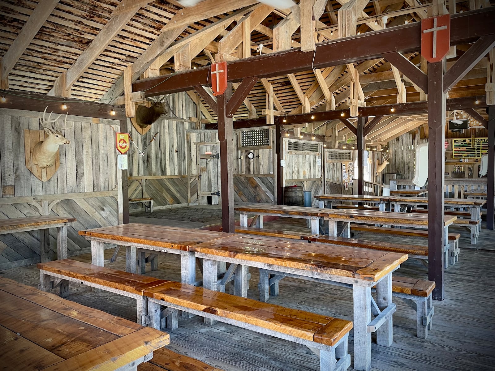 1572 Roadhouse Bar-B-Q is an open-air BBQ joint located on the grounds of the Ohio Renaissance Festival. NATALIE JONES/STAFF