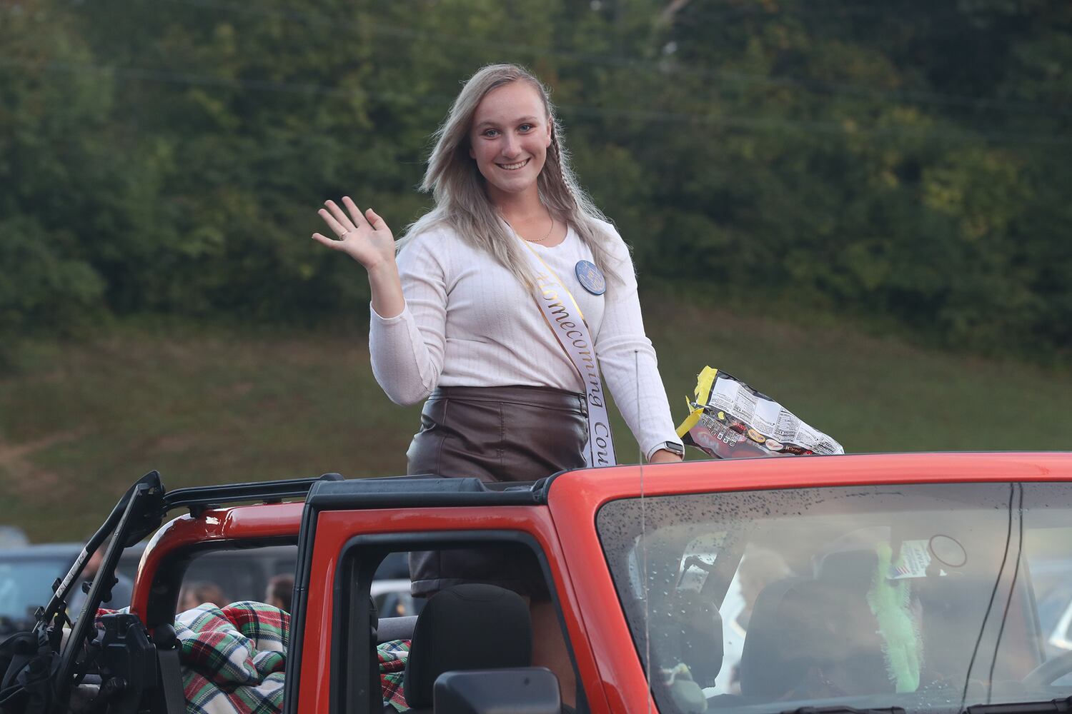100821 Homecoming Parade SNS