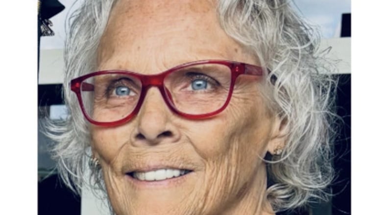 Photo of Deborah Martineau