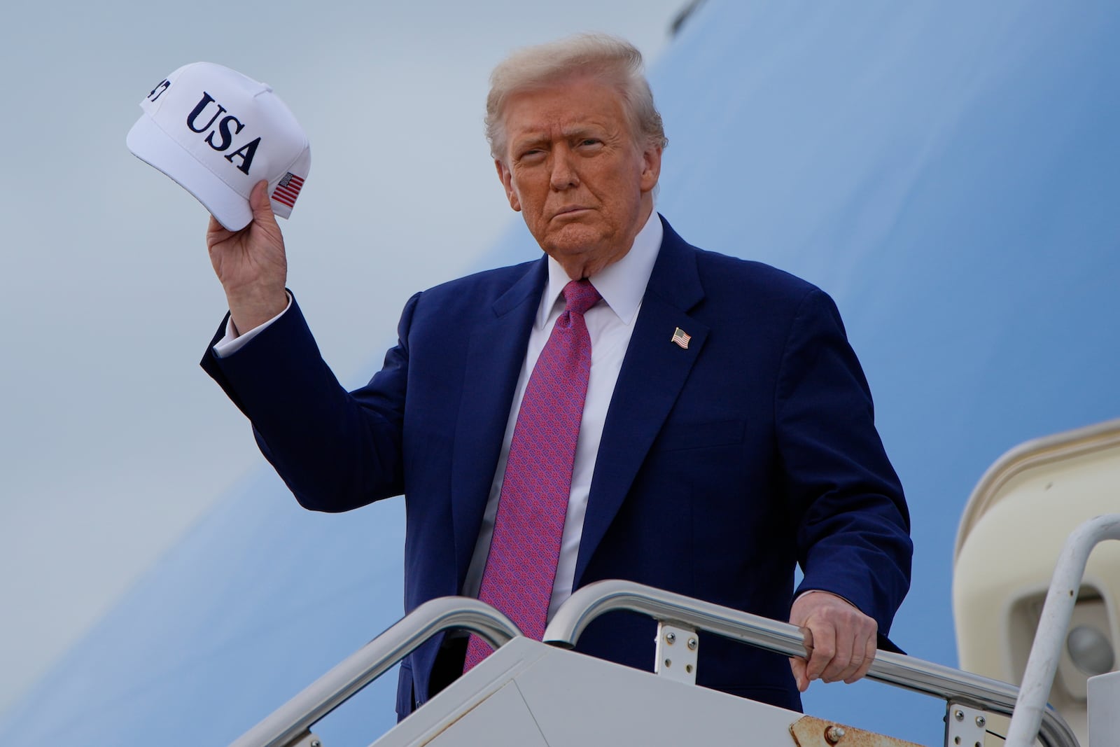 President Donald Trump arrives on Air Force One at Pope Army Airfield at Fort Bragg, Tuesday, June 10, 2025, in Fort Bragg, N.C. (AP Photo/Alex Brandon)