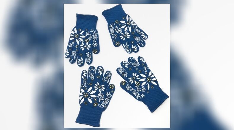 There were 92 reports of minor burns associated with the Temp-tations by Tara oven gloves under recall.