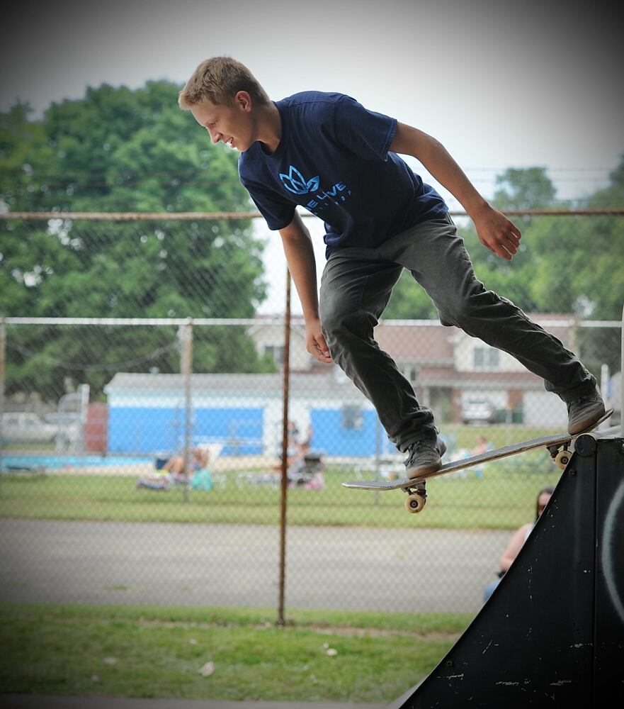 GRAVITY-X SKATE