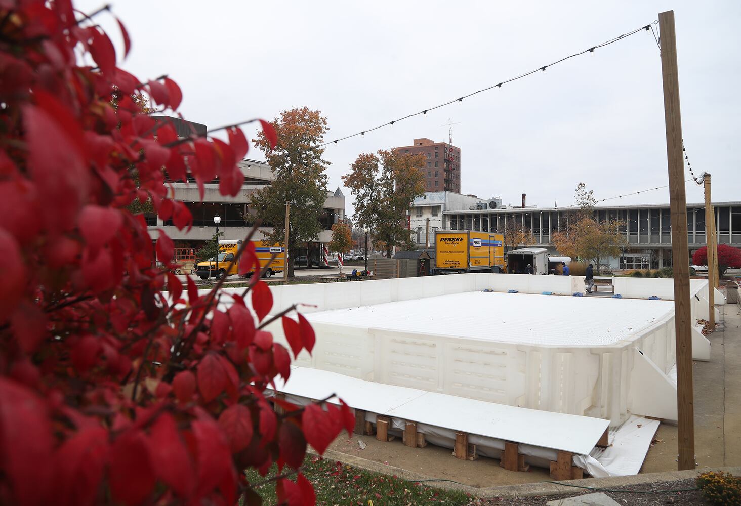 111921 Ice Skating Rink SNS