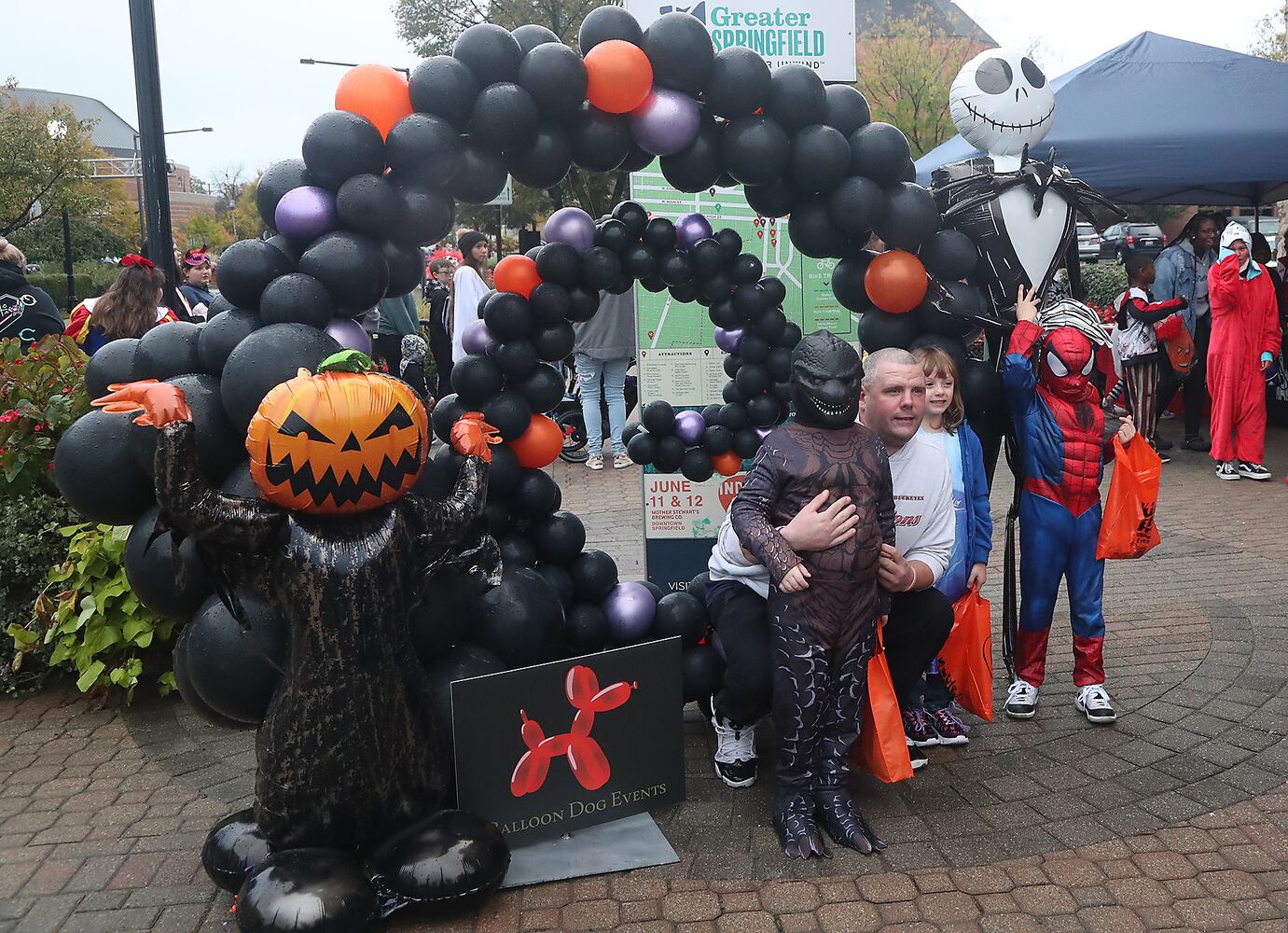 110121 Downtown Trick or Treat SNS