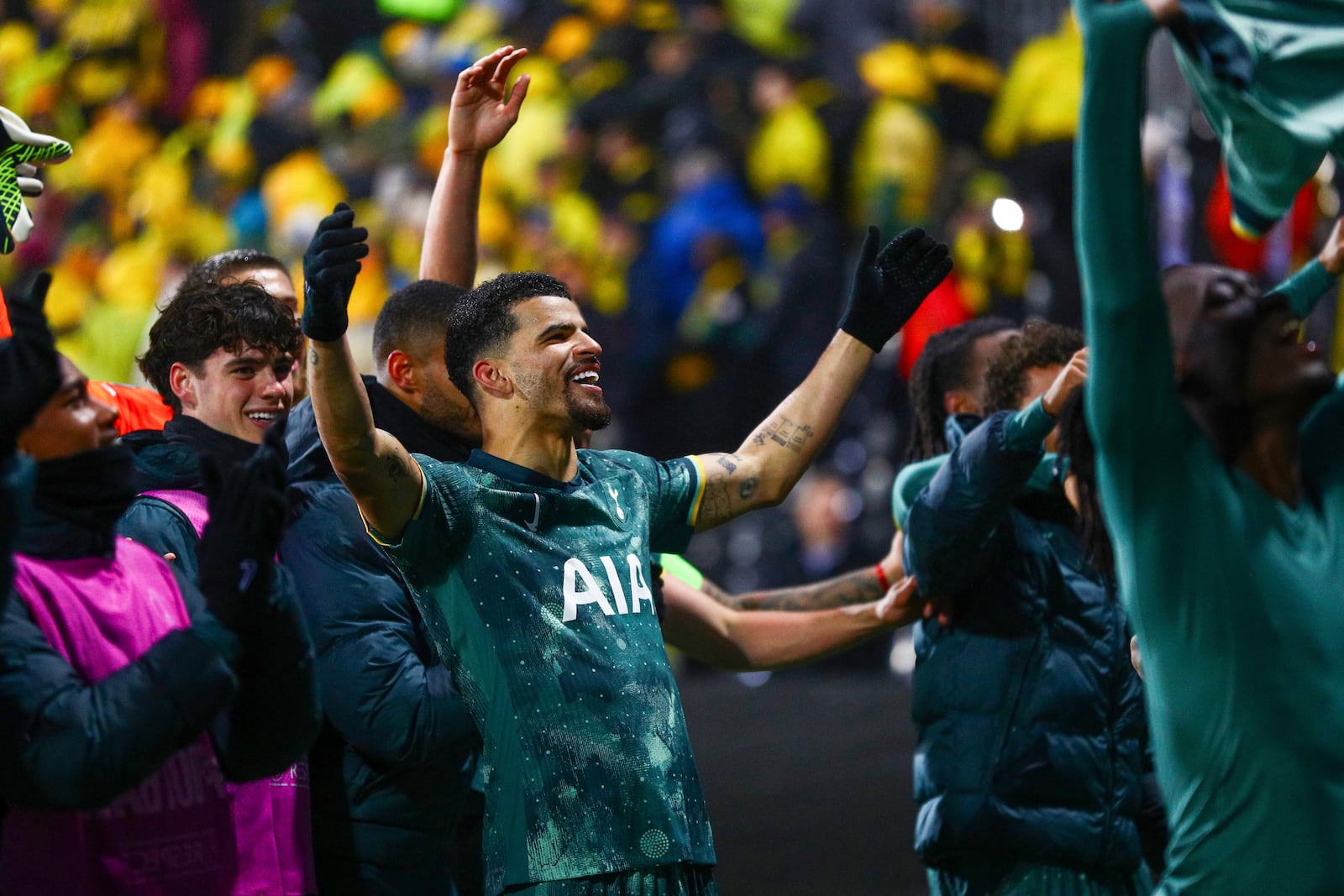 Tottenham's Dominic Solanke celebrates after the Europa League semifinal soccer match between Bodø/Glimt and Tottenham Hotsour at Aspmyra Stadium, Bodo, Norway, Thursday May 8, 2025. (Mats Torbergsen/NTB via AP)