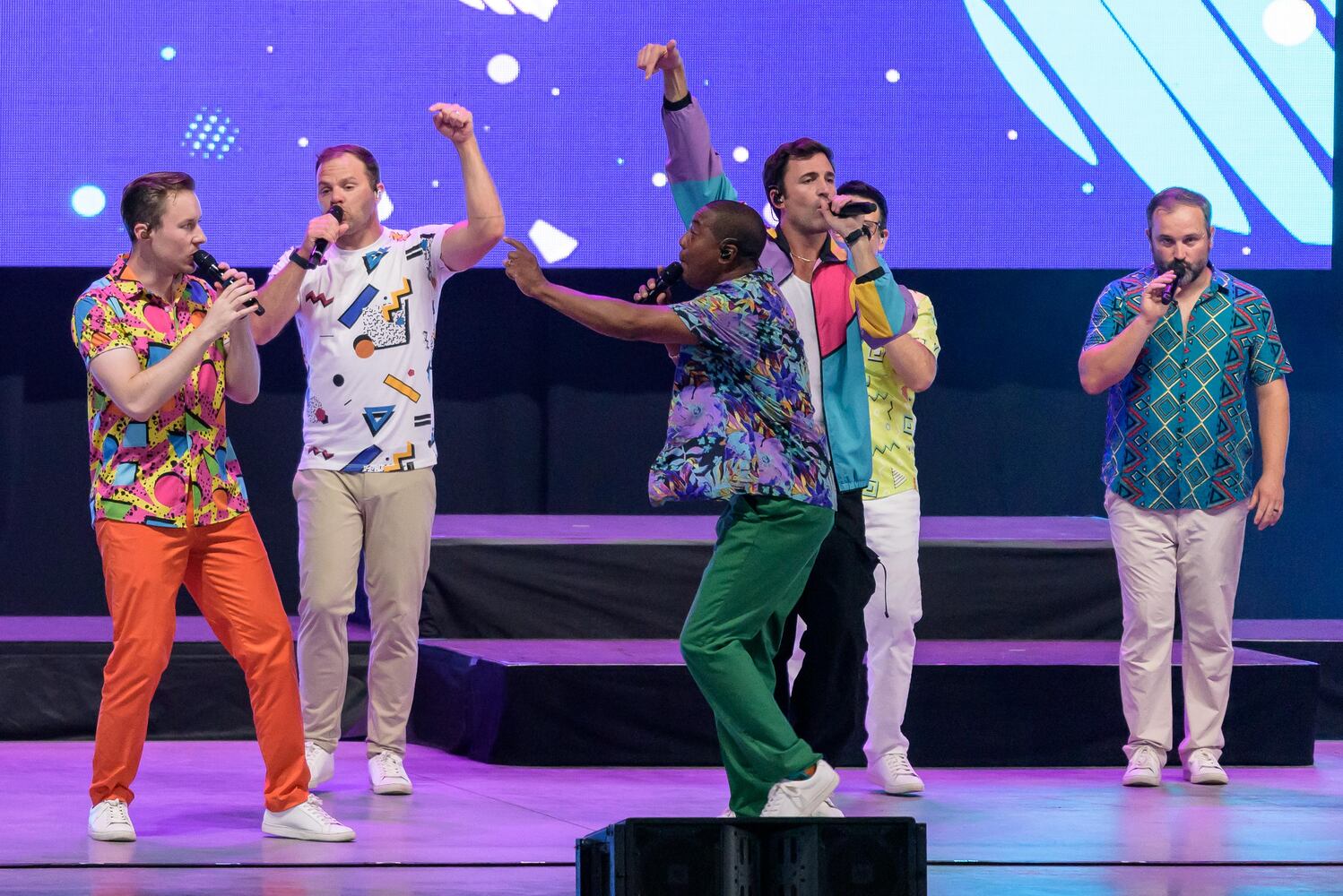 PHOTOS: Straight No Chaser & Lisa Loeb live at Rose Music Center