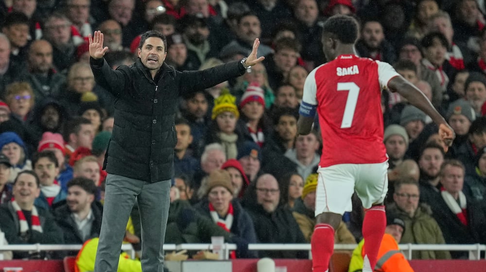 Arsenal's manager Mikel Arteta gestures from the touchline during the Champions League opening phase soccer match between Arsenal and Bayern Munich in London, Wednesday, Nov. 26, 2025. (AP Photo/Kin Cheung)